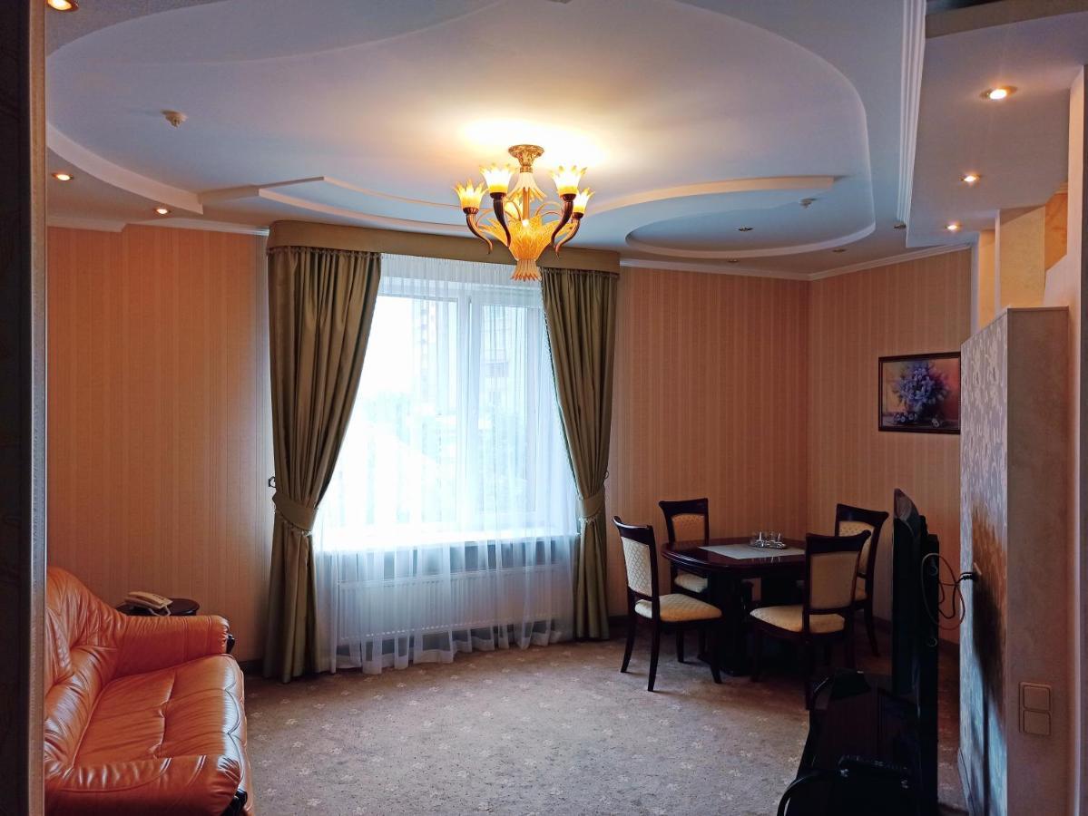 Hotel Status Vinnytsia Exterior photo